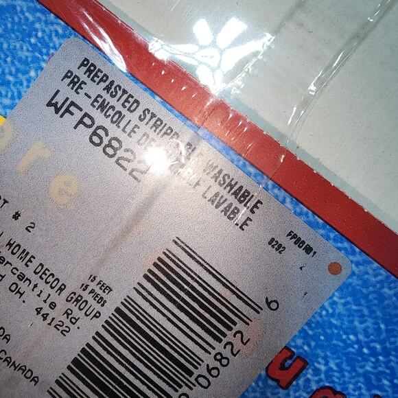 MICKEY MOUSE NWT SET OF 4 DECORATIVE PREPASTED WALL BORDER UNOPENED - Picture 8 of 8